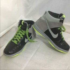 Nike dunks cactus green